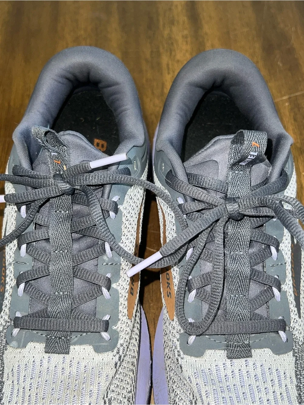 Brooks Revel 7 Womens Size 10 B Running Shoes in Gray & Lavender